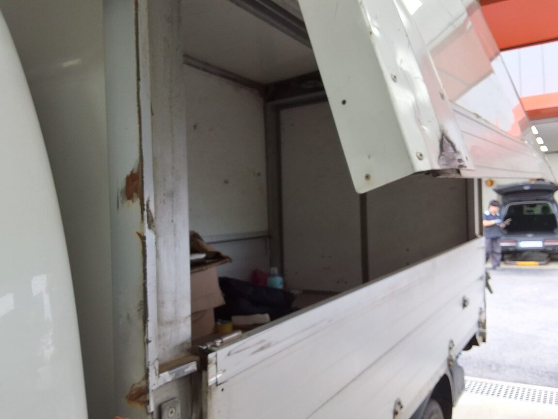 HYUNDAI PORTER II WING BODY ELECTRIC 2023 - zdjęcie 22