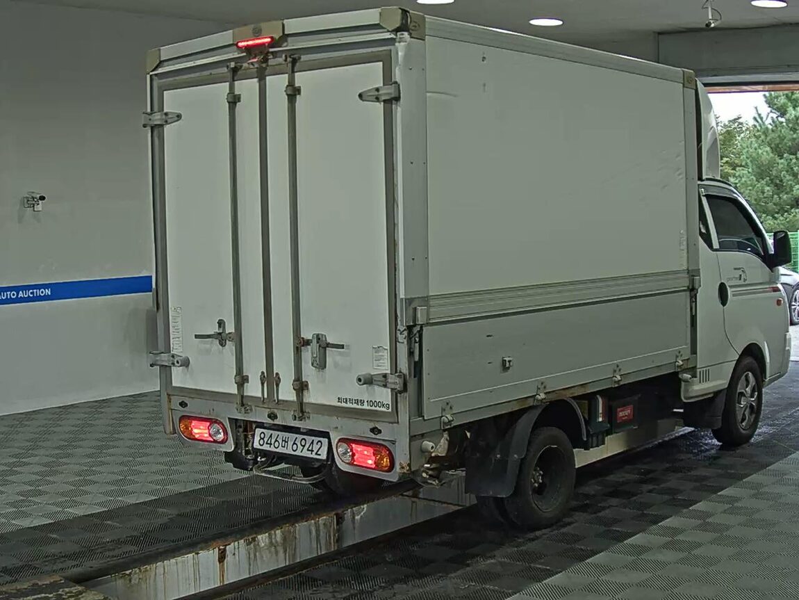 HYUNDAI PORTER II WING BODY ELECTRIC 2023 - zdjęcie 5
