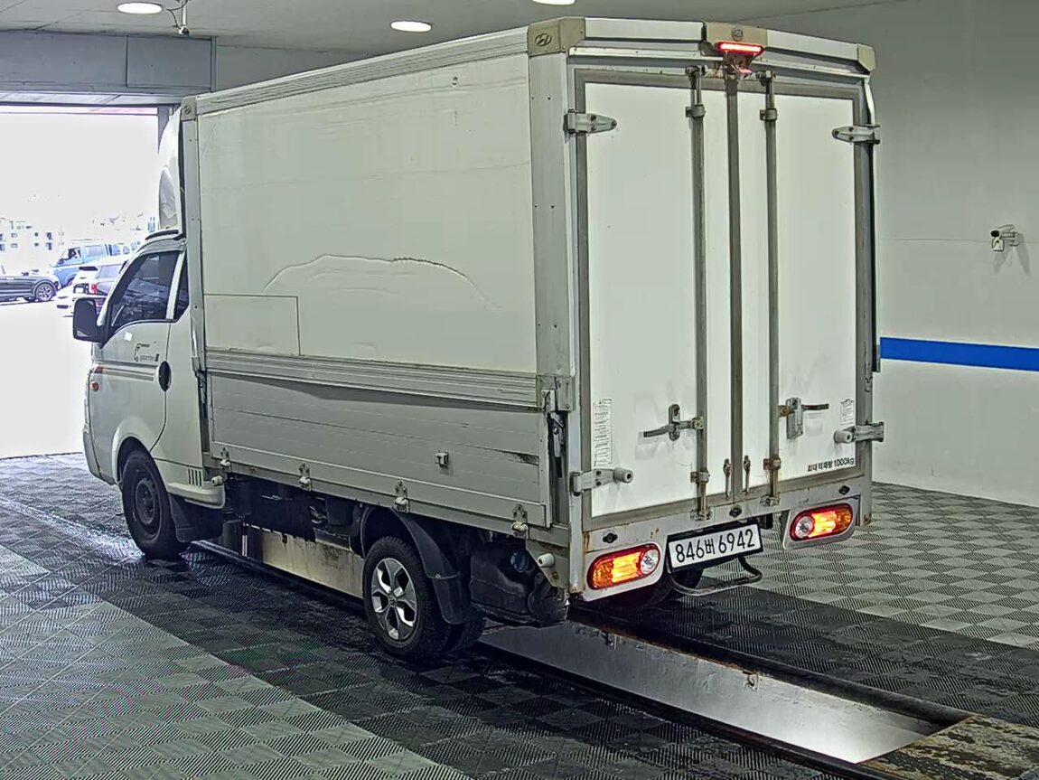 HYUNDAI PORTER II WING BODY ELECTRIC 2023 - zdjęcie 6