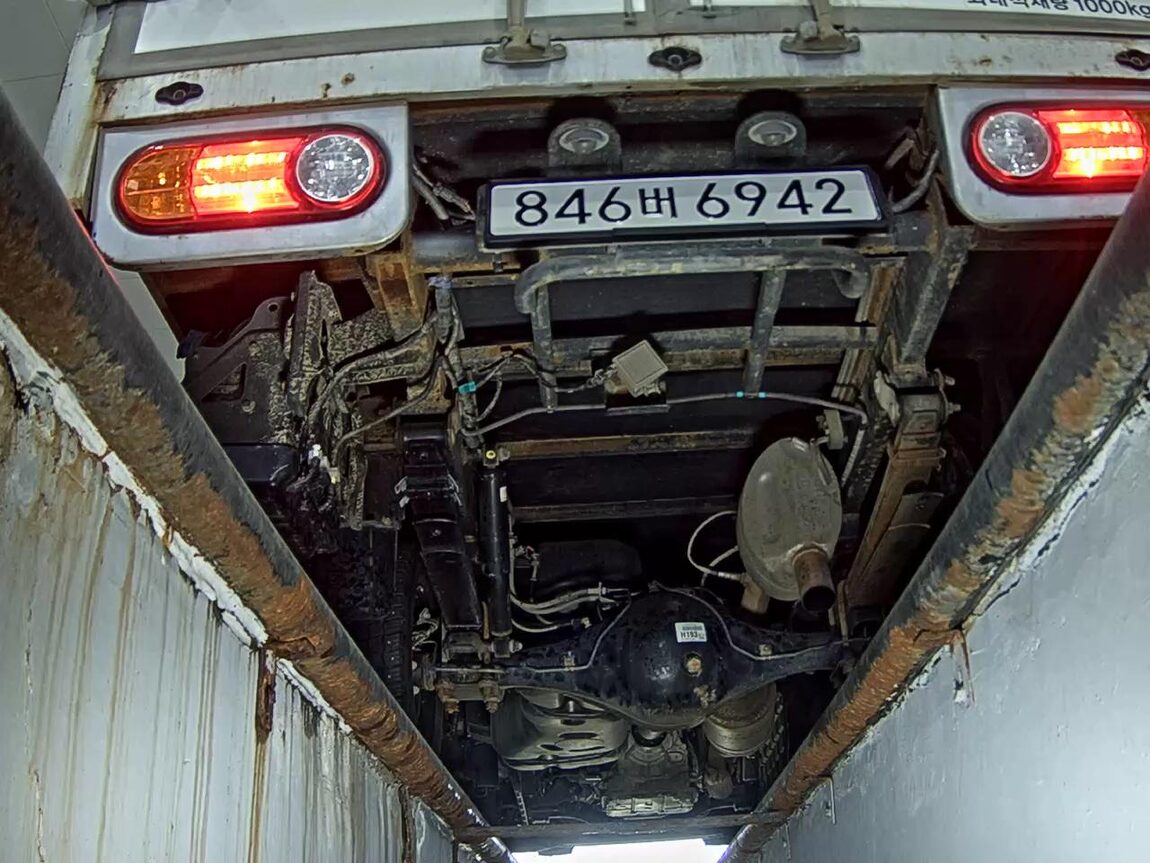 HYUNDAI PORTER II WING BODY ELECTRIC 2023 - zdjęcie 8