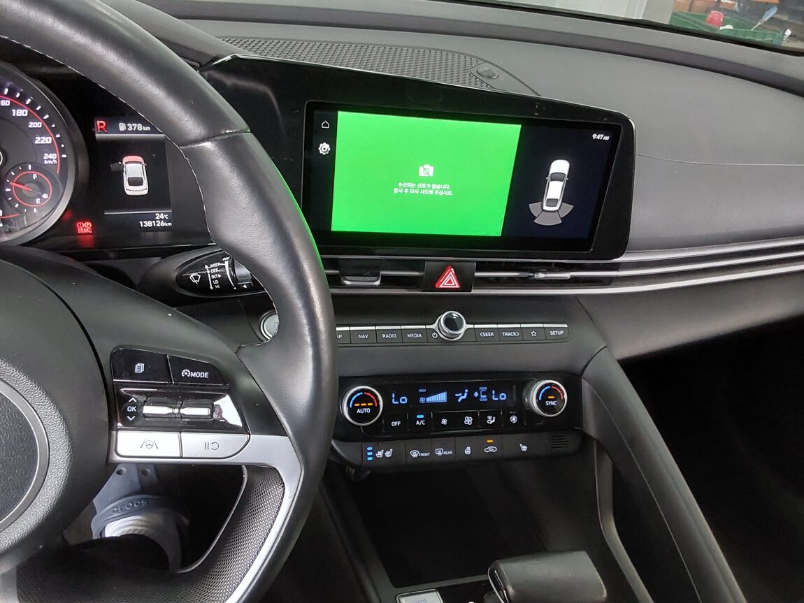 HYUNDAI AVANTE (CN7) 1.6 GASOLINE MODERN 2022 - zdjęcie 9