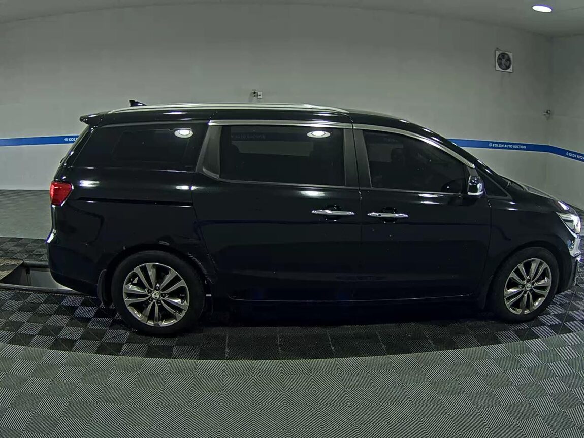 KIA ALL NEW CARNIVAL 9-SEATER DIESEL PRESTIGE 2016 - zdjęcie 4