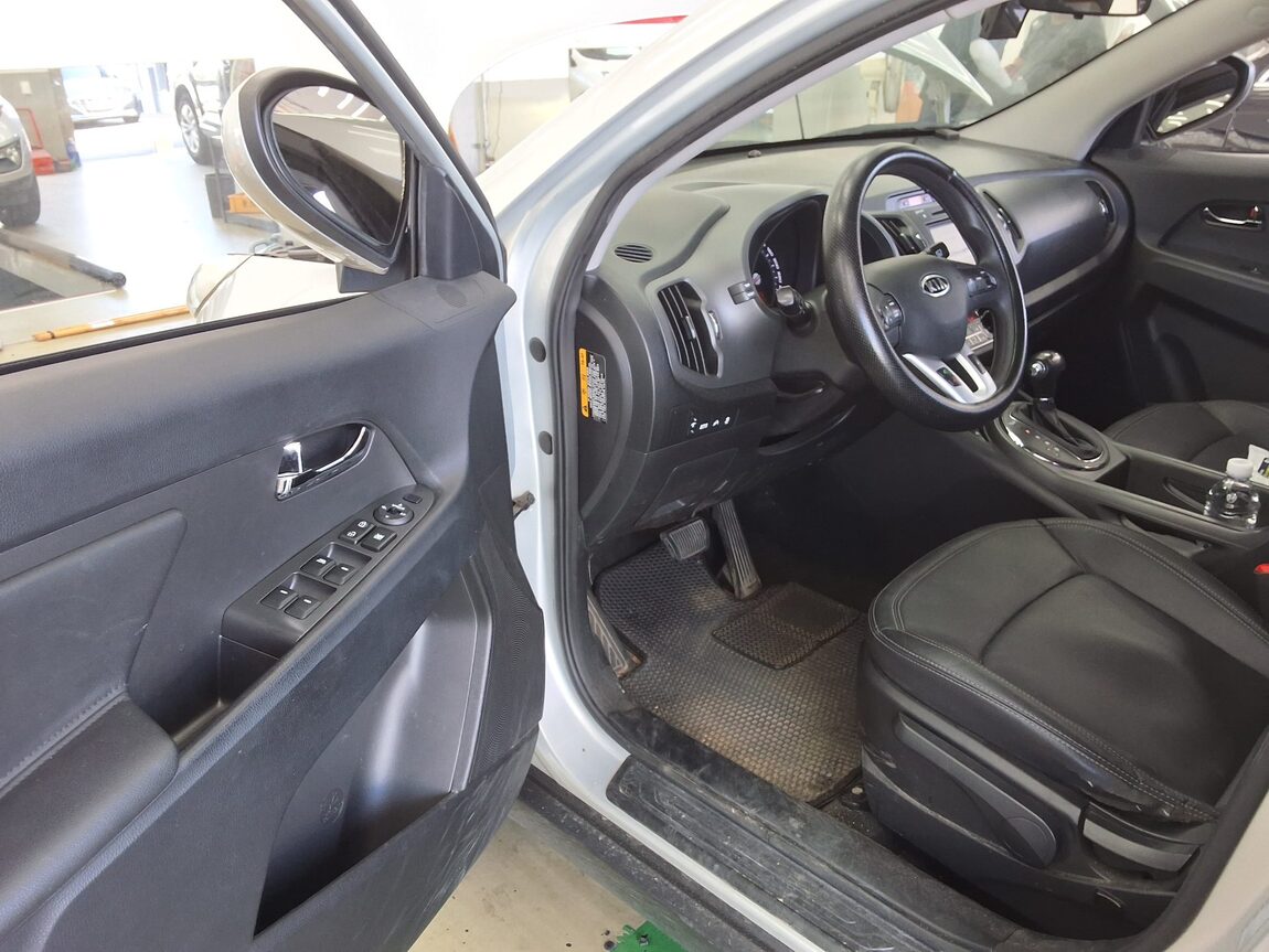 KIA SPORTAGE R DIESEL R2.0 2WD TLX PREMIUM MODEL 2012 - zdjęcie 11