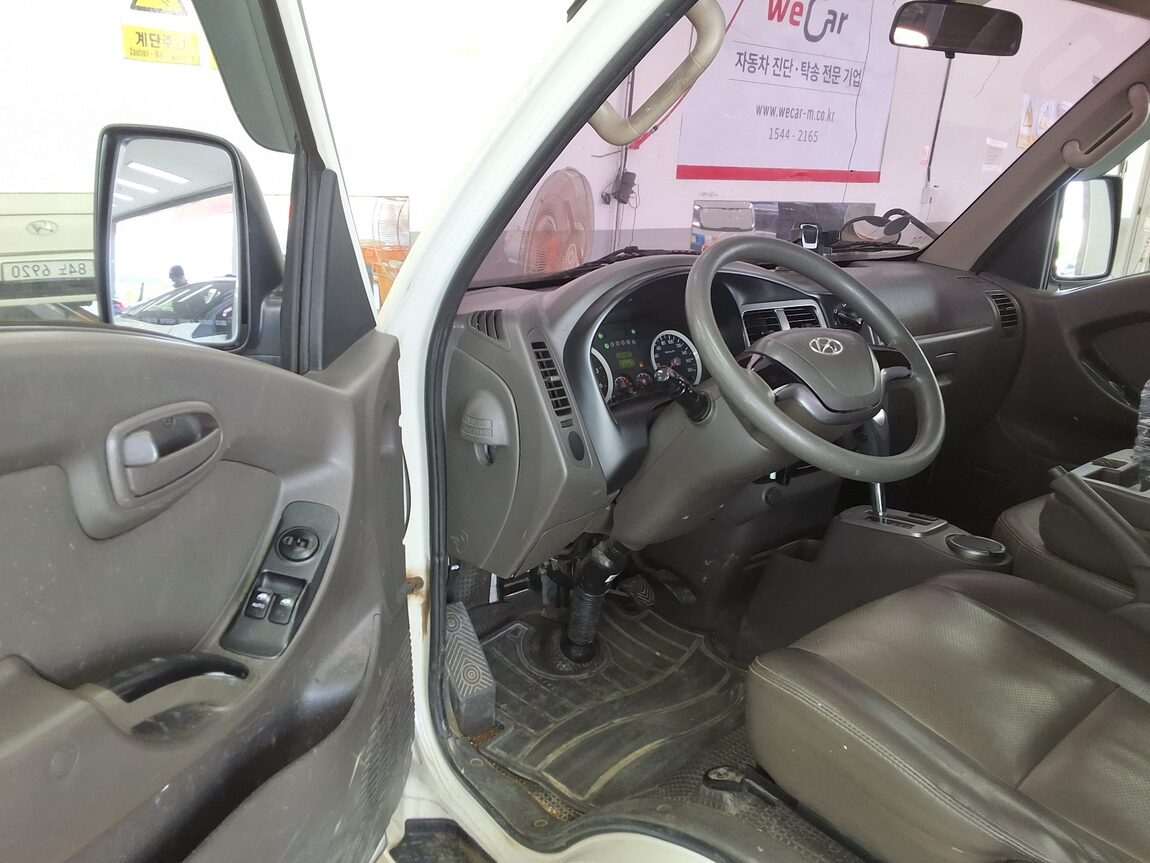 HYUNDAI PORTER II CRDi SUPER CAB EXTRA LONG WHEELBASE SUPER 2017 - zdjęcie 11