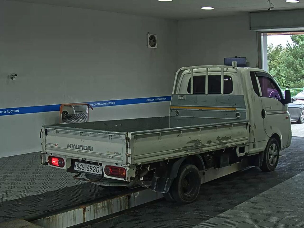 HYUNDAI PORTER II CRDi SUPER CAB EXTRA LONG WHEELBASE SUPER 2017 - zdjęcie 5