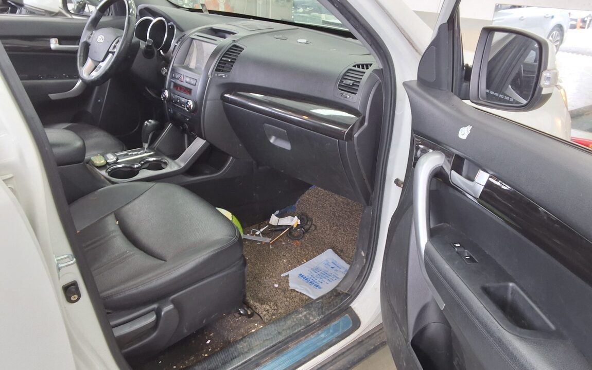 KIA SORENTO R DIESEL 2.2 4WD TLX LUXURY MODEL 2012 - zdjęcie 14