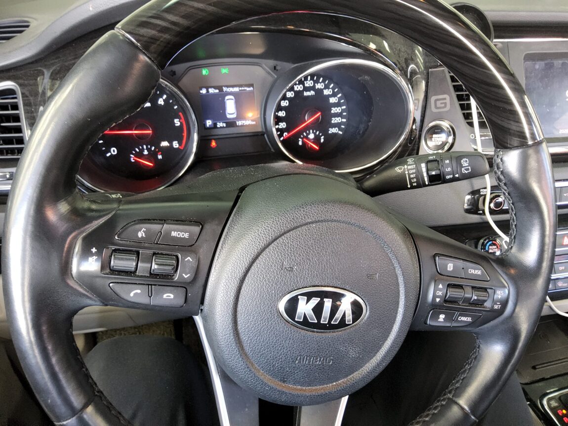 KIA THE NEW CARNIVAL 9-SEATER DIESEL NOBLESSE SPECIAL 2019 - zdjęcie 17