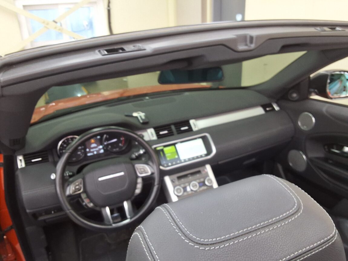 LAND ROVER RANGE ROVER EVOQUE CONVERTIBLE 2.0 TD4 SE DYNAMIC 2018 - zdjęcie 12
