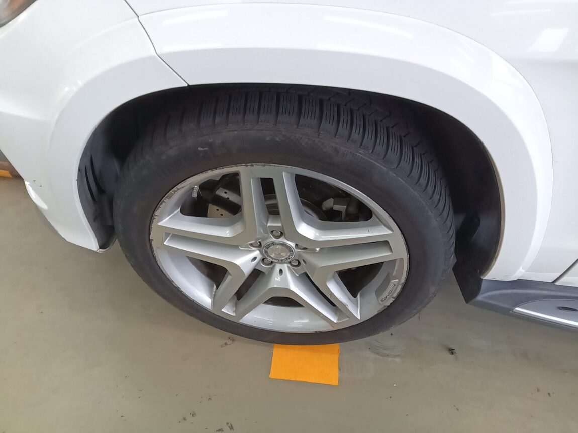 MERCEDES-BENZ GL-CLASS (2ND GEN) GL550 4MATIC 2015 - zdjęcie 27