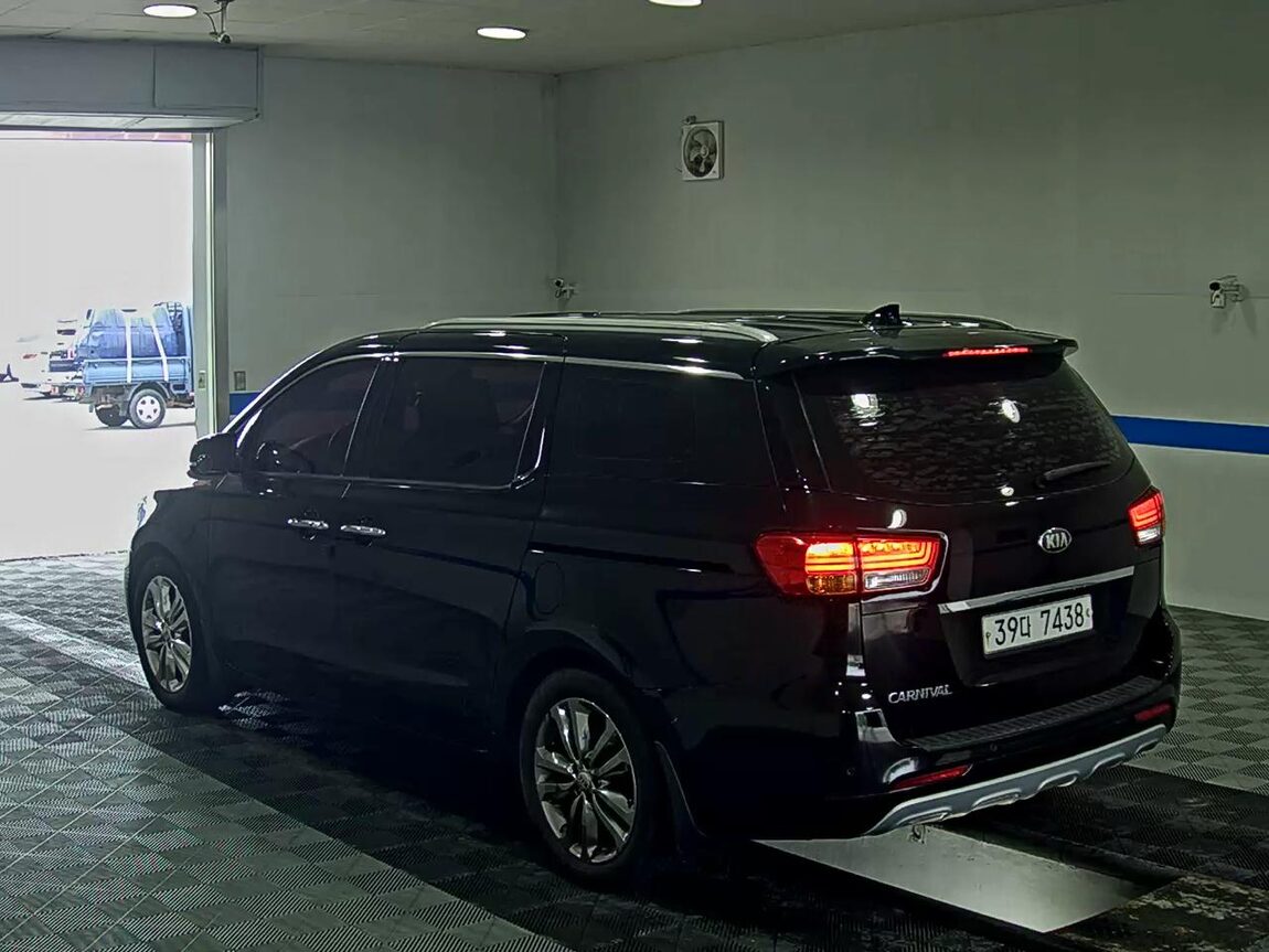 KIA ALL NEW CARNIVAL 9-SEATER DIESEL PRESTIGE 2016 - zdjęcie 6