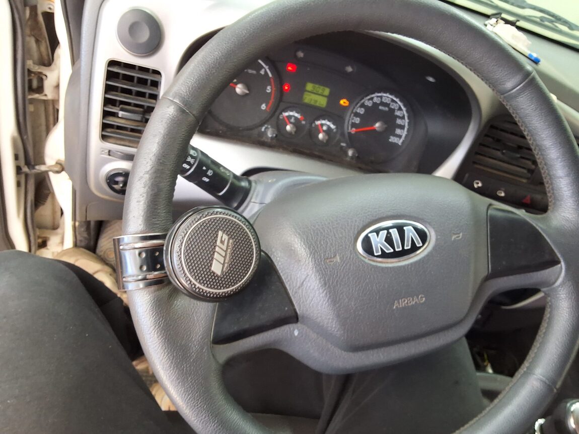 KIA BONGO III CARGO 1.2 TON KING CAB EXTRA LONG WHEELBASE 2015 - zdjęcie 19