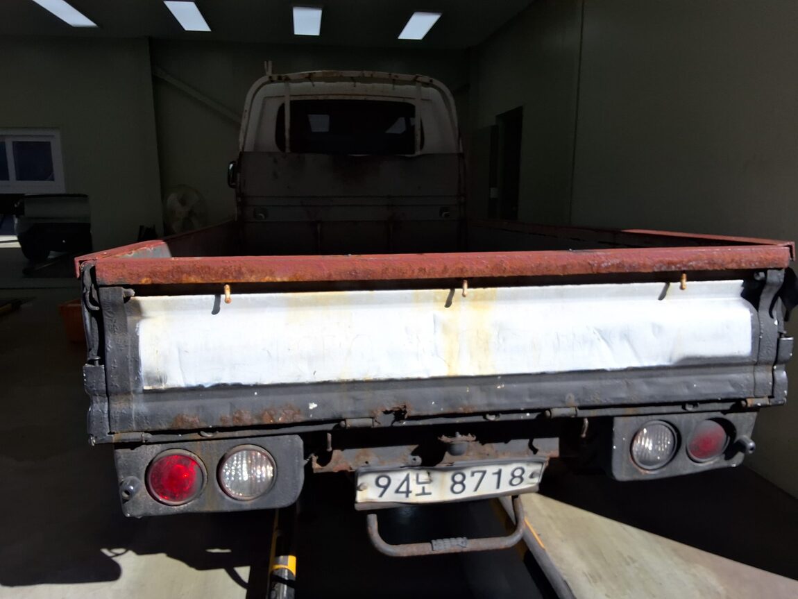 KIA BONGO III CARGO 1.2 TON KING CAB EXTRA LONG WHEELBASE 2015 - zdjęcie 13