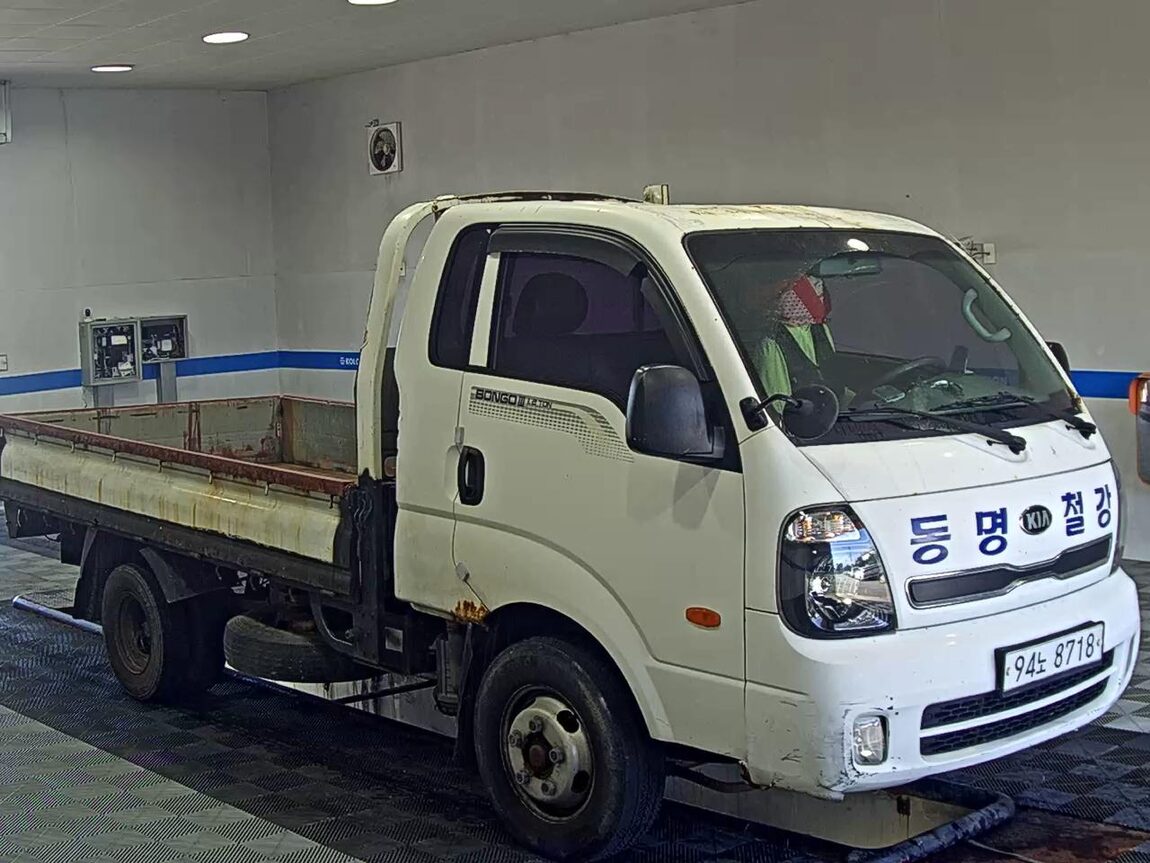 KIA BONGO III CARGO 1.2 TON KING CAB EXTRA LONG WHEELBASE 2015 - zdjęcie 3