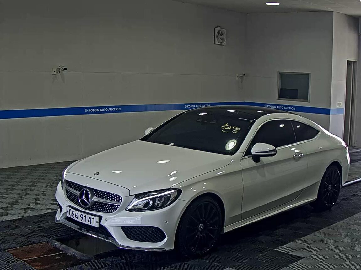 MERCEDES-BENZ C-CLASS (4TH GEN) C200 COUPE 2017 - zdjęcie 2