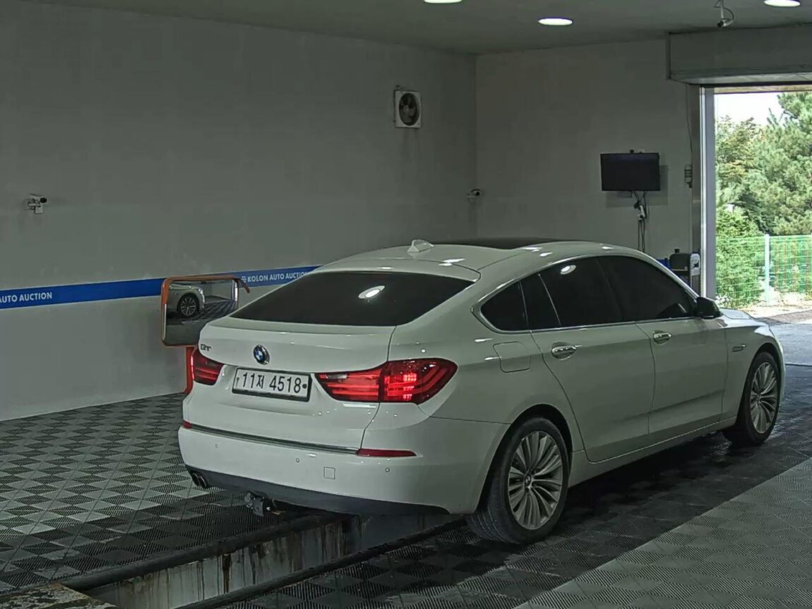 BMW GRAN TURISMO (GT) 5 SERIES GT 20d ED EDITION LUXURY 2015 - zdjęcie 5