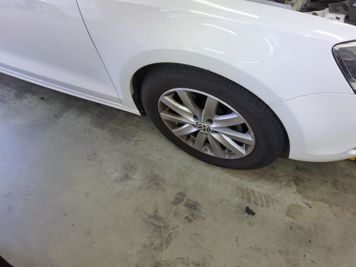 VOLKSWAGEN JETTA (6TH GEN) 2.0 TDI 2012 - zdjęcie 25