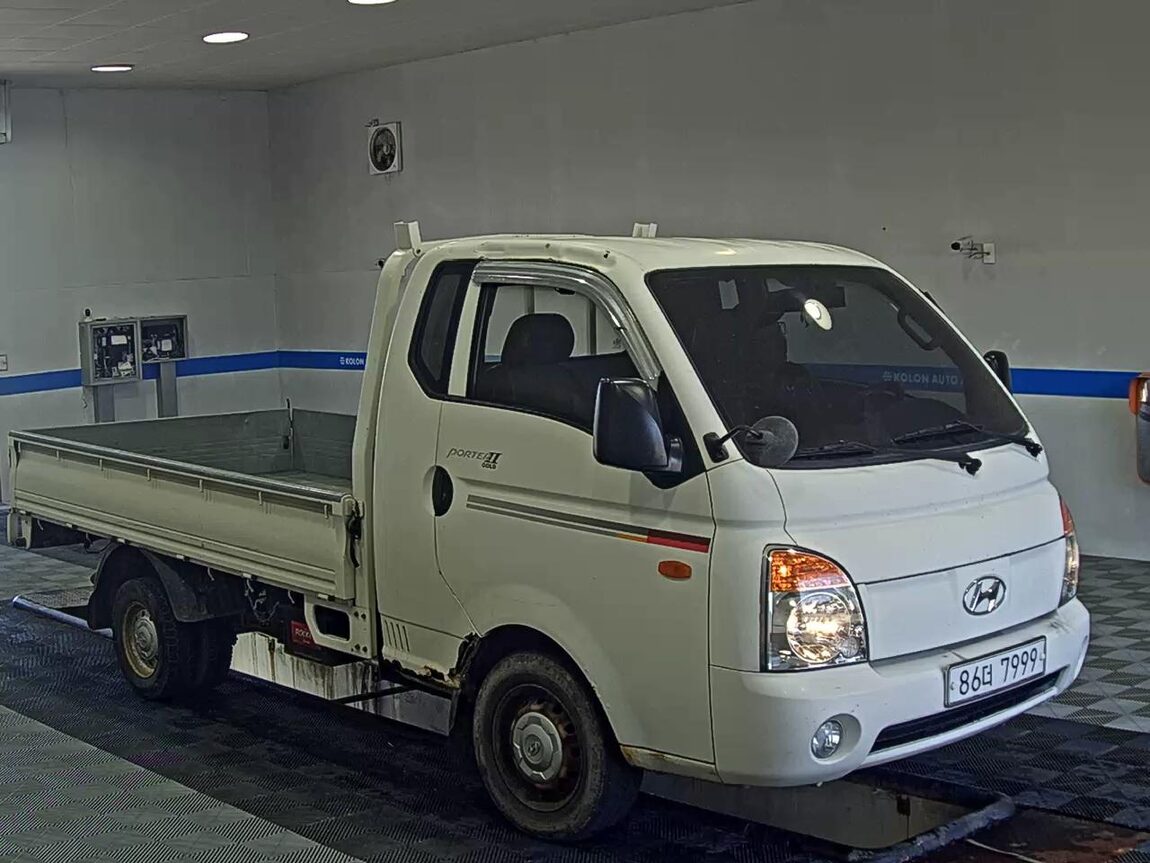 HYUNDAI PORTER II HIGH-ROOF BUILT-IN BOX TRUCK SUPER CAB 2011 - zdjęcie 3