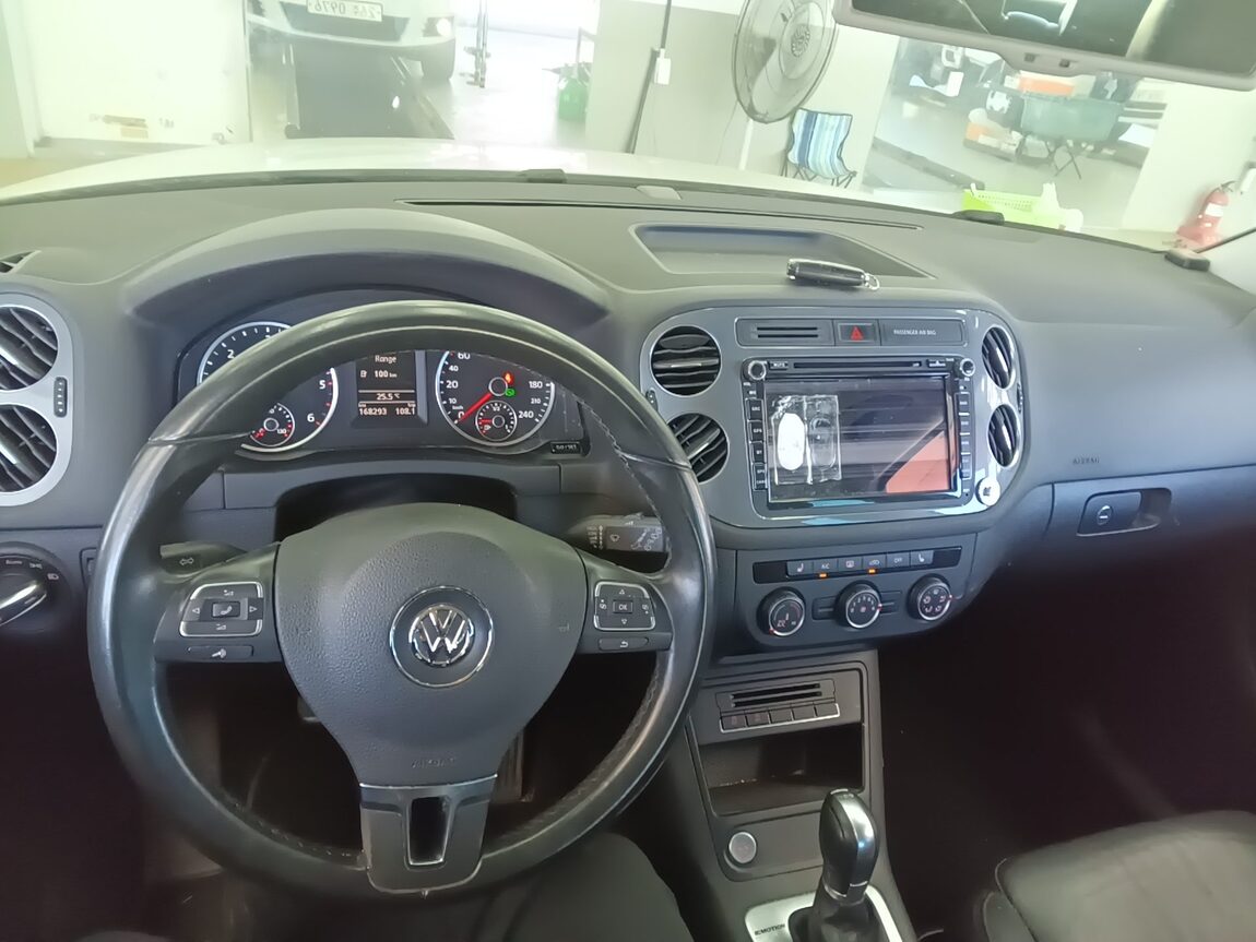 VOLKSWAGEN TIGUAN 2.0 TDI BLUEMOTION 2016 - zdjęcie 17
