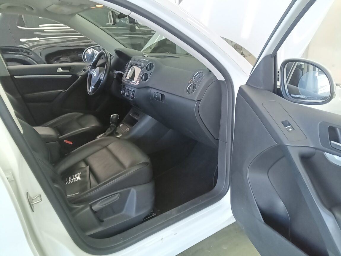 VOLKSWAGEN TIGUAN 2.0 TDI BLUEMOTION 2016 - zdjęcie 14