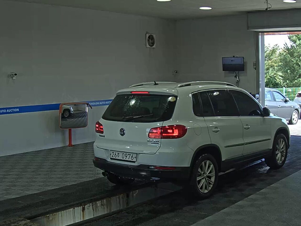 VOLKSWAGEN TIGUAN 2.0 TDI BLUEMOTION 2016 - zdjęcie 5