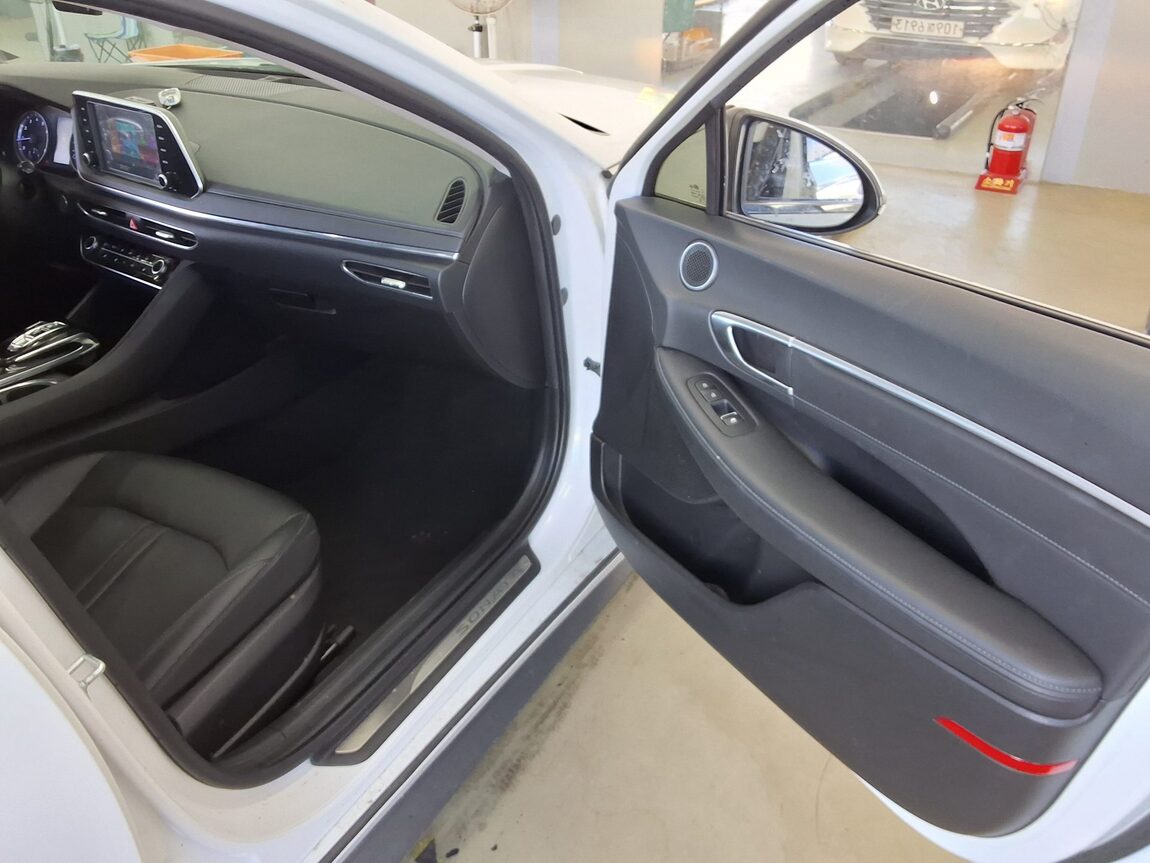 HYUNDAI SONATA (DN8) L2.0 RENTAL CAR STYLE 2022 - zdjęcie 14
