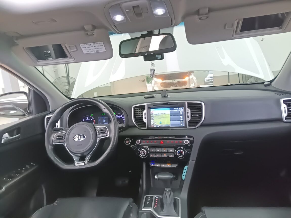 KIA NEW SPORTAGE 1.7 2WD NOBLESSE 2016 - zdjęcie 18