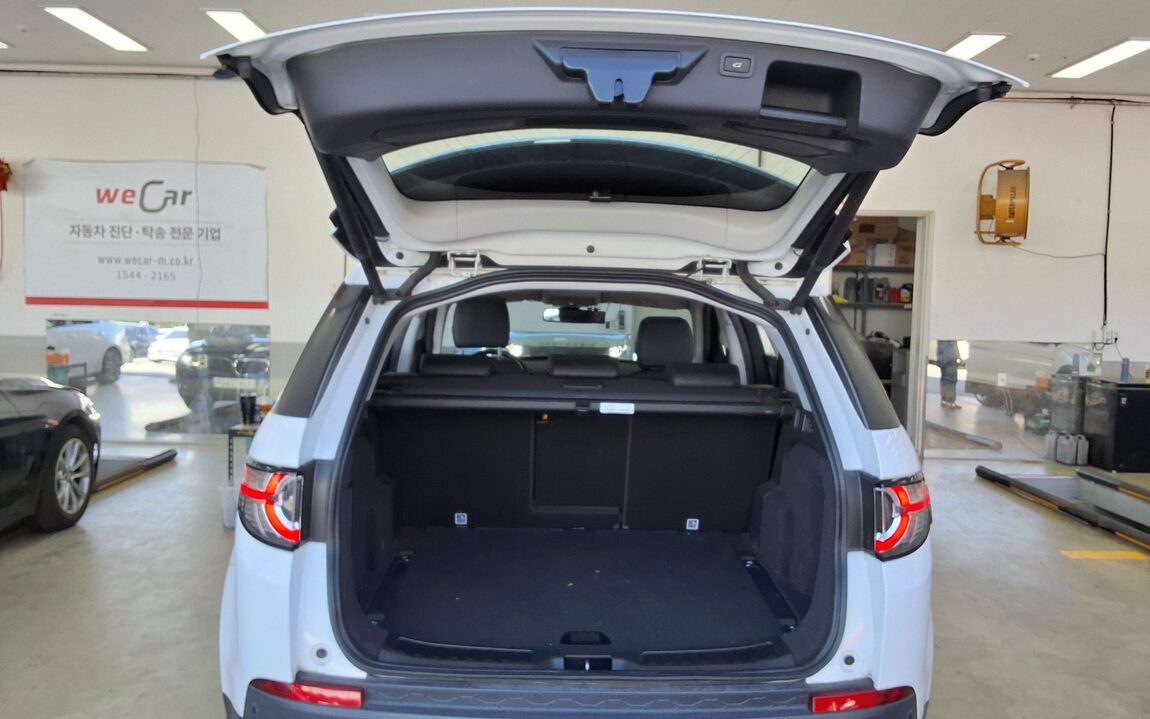 LAND ROVER DISCOVERY SPORT 2.0 TD4 SE (150PS) 2019 - zdjęcie 7