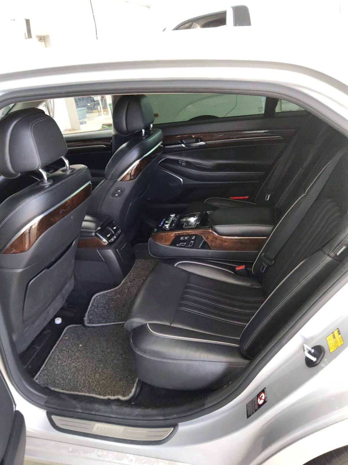 GENESIS EQ900 3.3 TURBO AWD PREMIUM LUXURY 2018 - zdjęcie 12