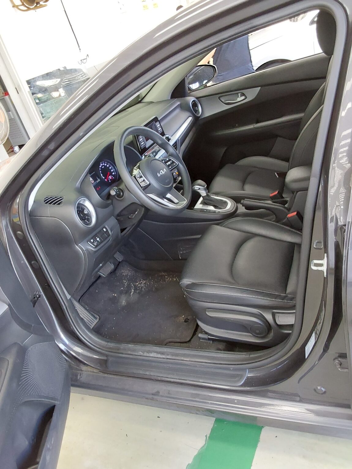 KIA THE NEW K3 1.6 GASOLINE TRENDY 2023 - zdjęcie 10