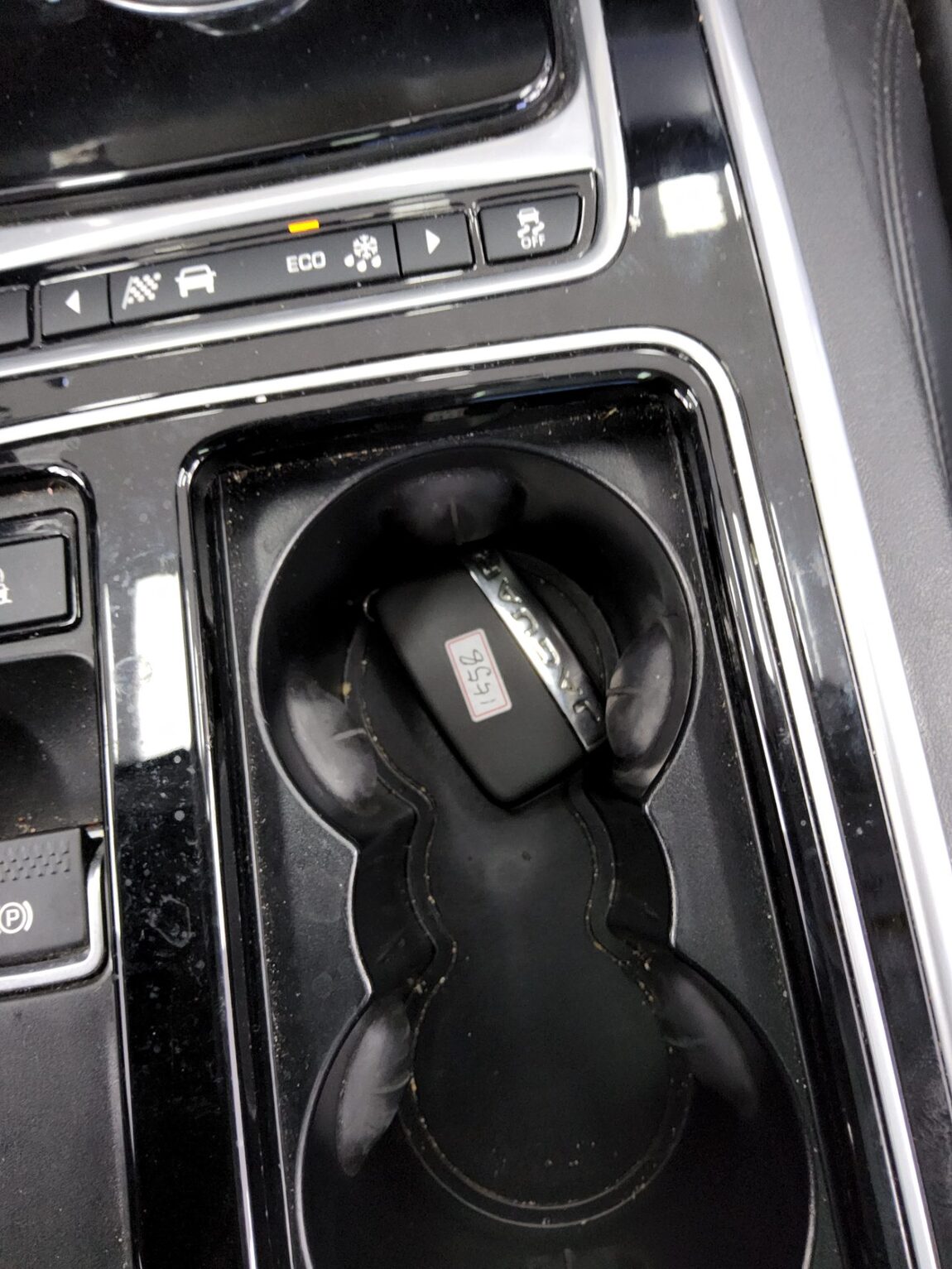 JAGUAR XF (2ND GEN) 2.0 20d PRESTIGE 2018 - zdjęcie 21