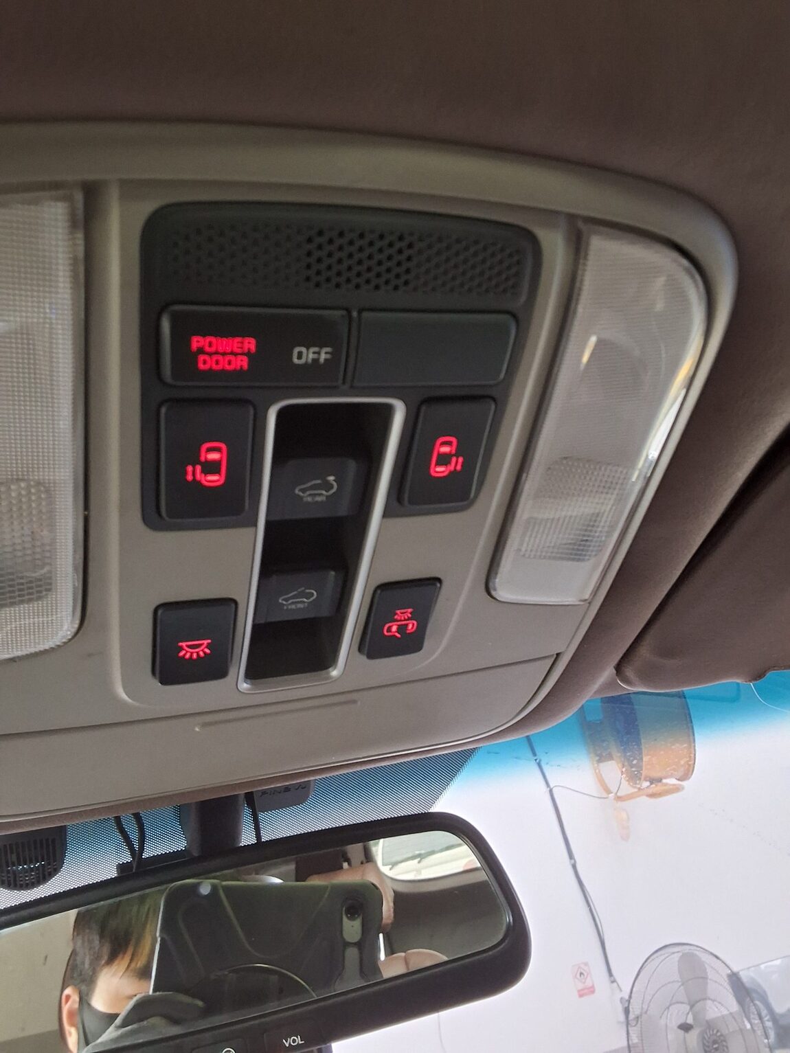 KIA ALL NEW CARNIVAL 9-SEATER DIESEL PRESTIGE 2015 - zdjęcie 21