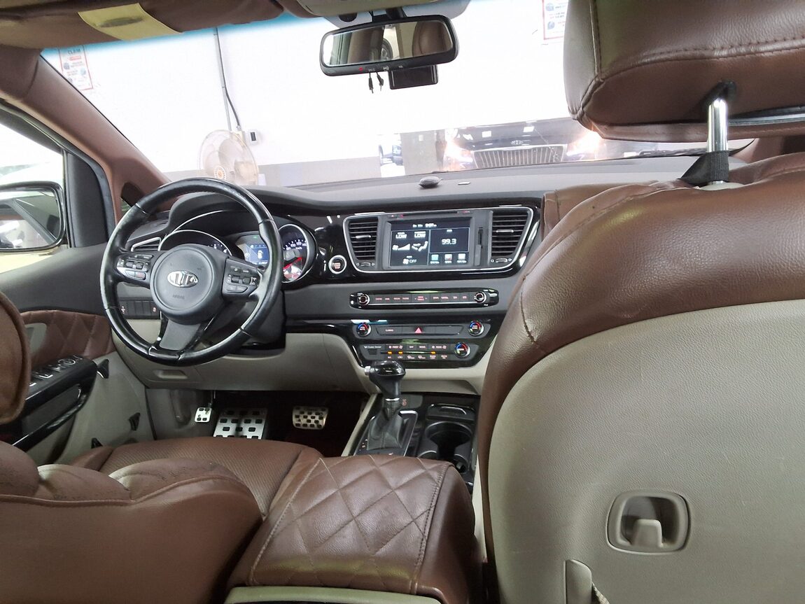 KIA ALL NEW CARNIVAL 9-SEATER DIESEL PRESTIGE 2015 - zdjęcie 11