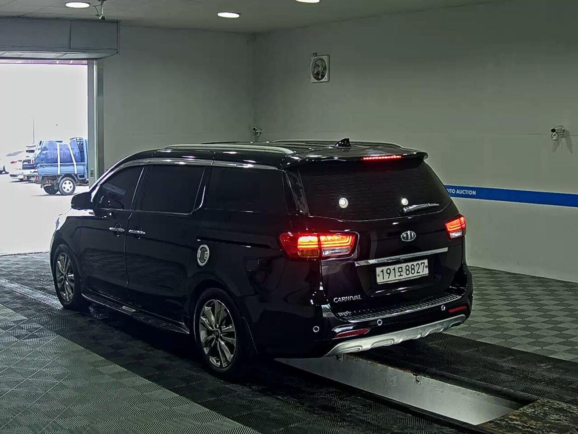 KIA ALL NEW CARNIVAL 9-SEATER DIESEL PRESTIGE 2015 - zdjęcie 6