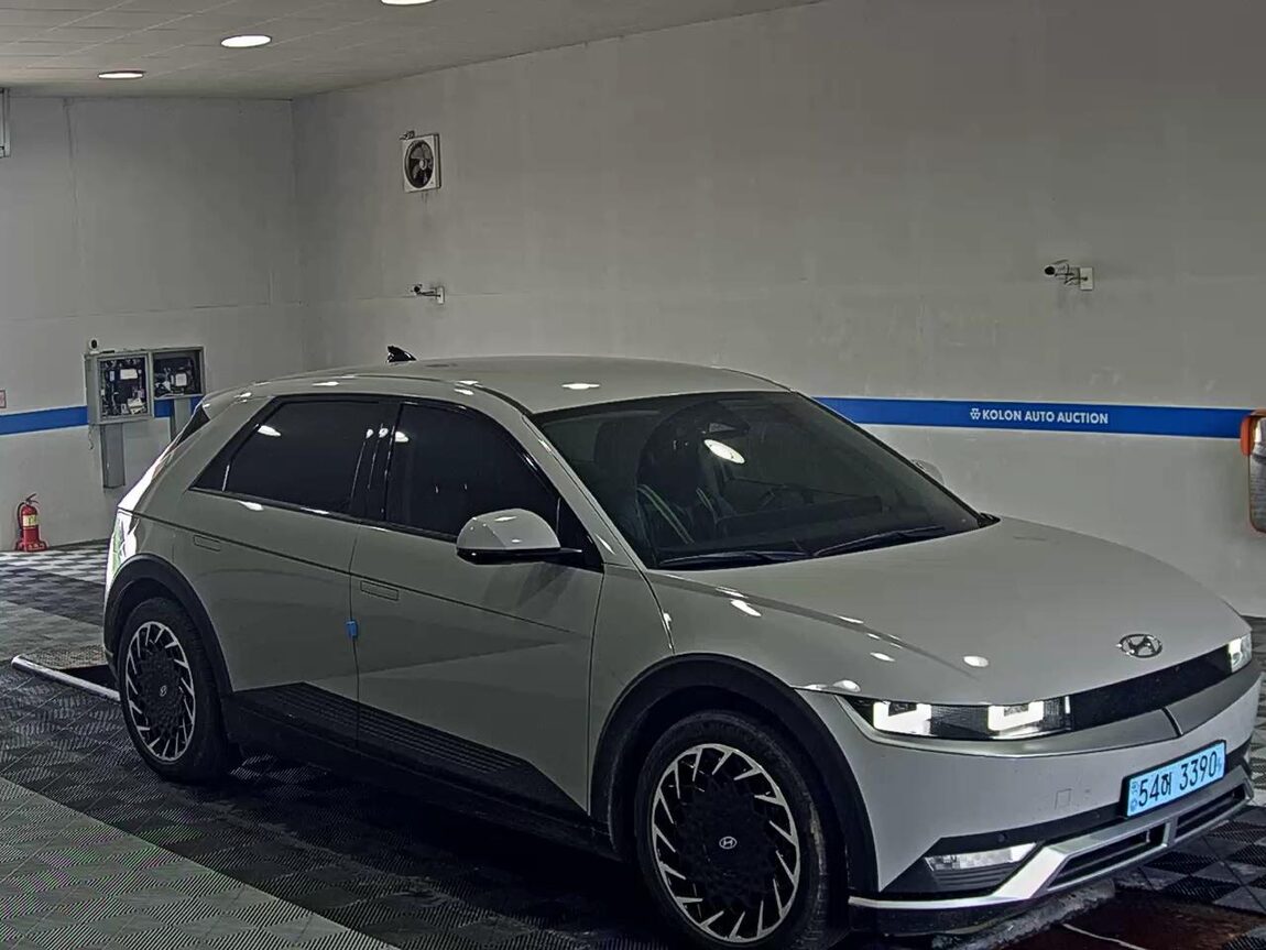 HYUNDAI IONIQ 5 EV 2WD LONG RANGE EXCLUSIVE 2023 - zdjęcie 3
