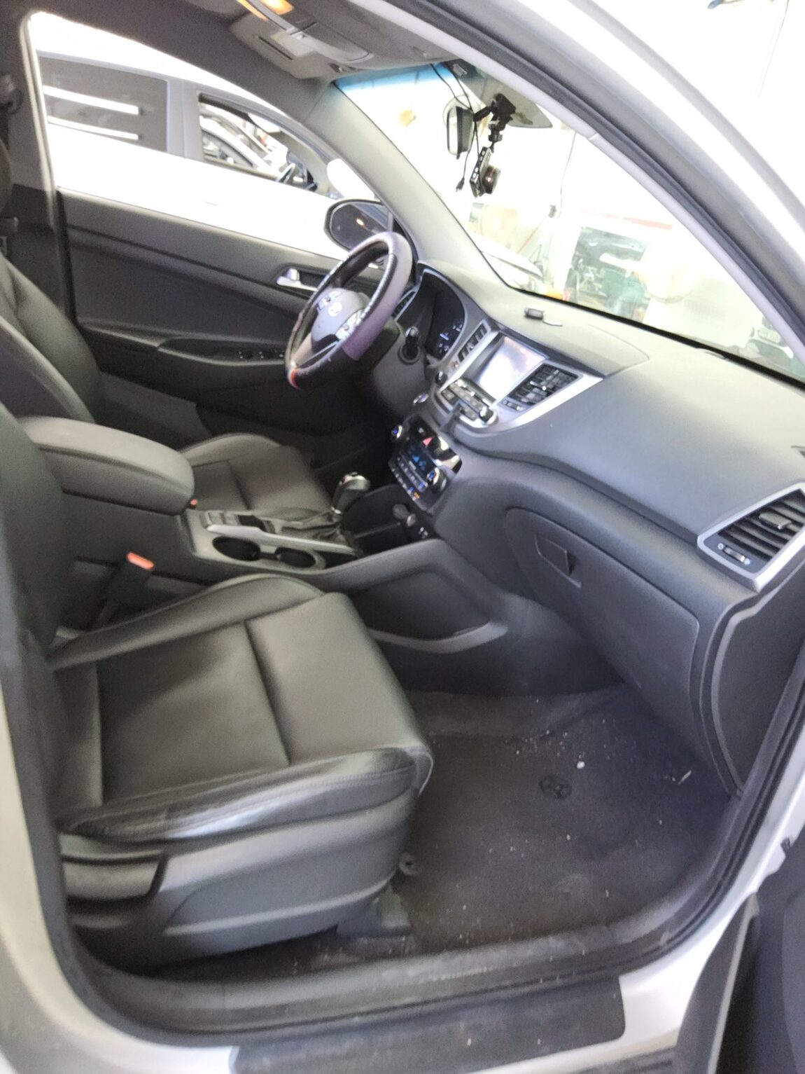 HYUNDAI ALL NEW TUCSON DIESEL 1.7 2WD MODERN 2017 - zdjęcie 14