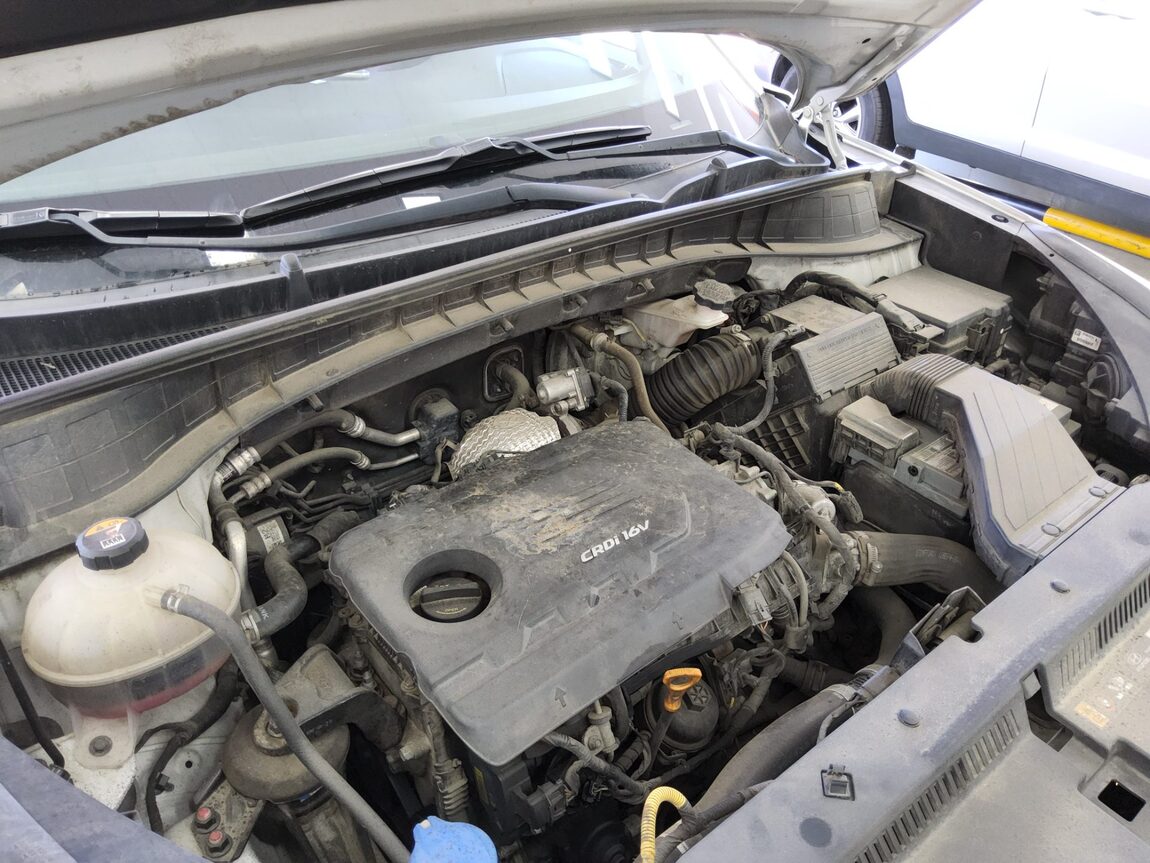HYUNDAI ALL NEW TUCSON DIESEL 1.7 2WD MODERN 2017 - zdjęcie 18