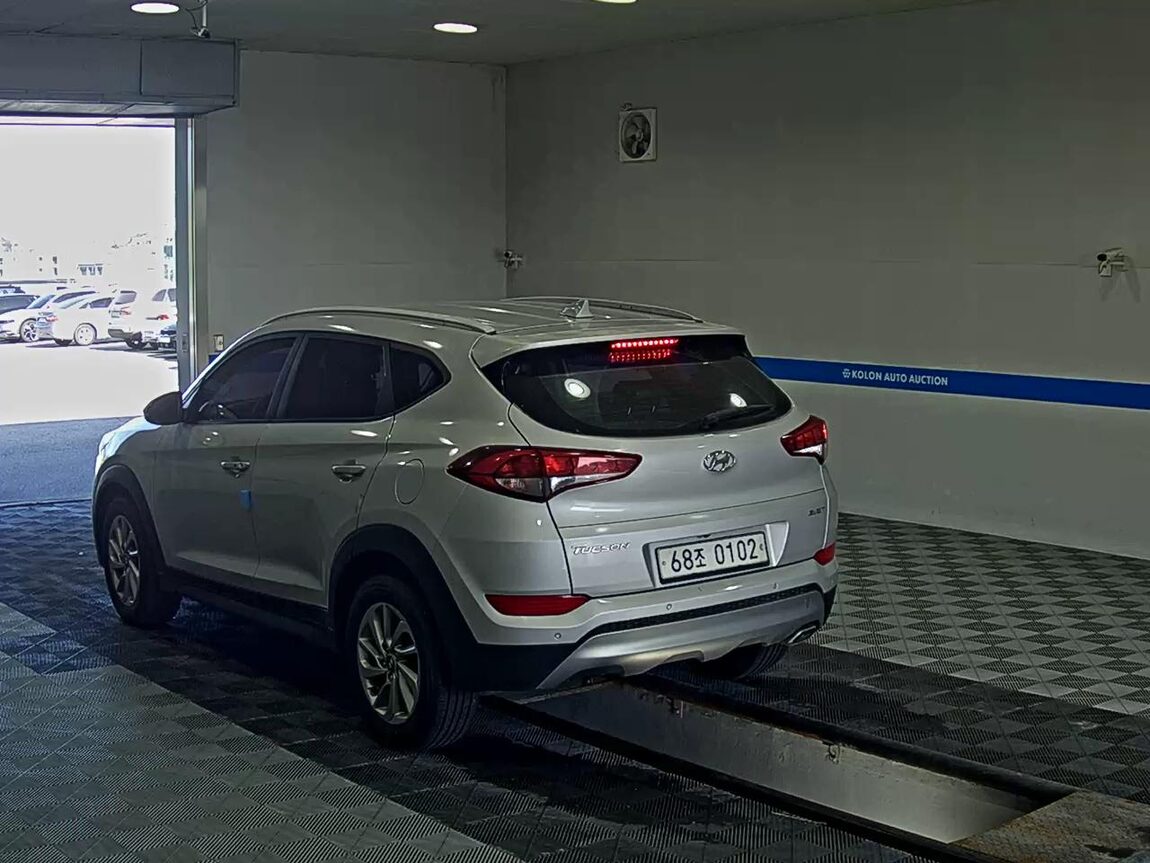 HYUNDAI ALL NEW TUCSON DIESEL 1.7 2WD MODERN 2017 - zdjęcie 6