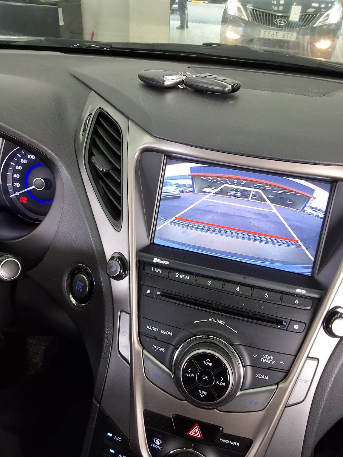 HYUNDAI GRANDEUR HG HG 240 MODERN 2013 - zdjęcie 17