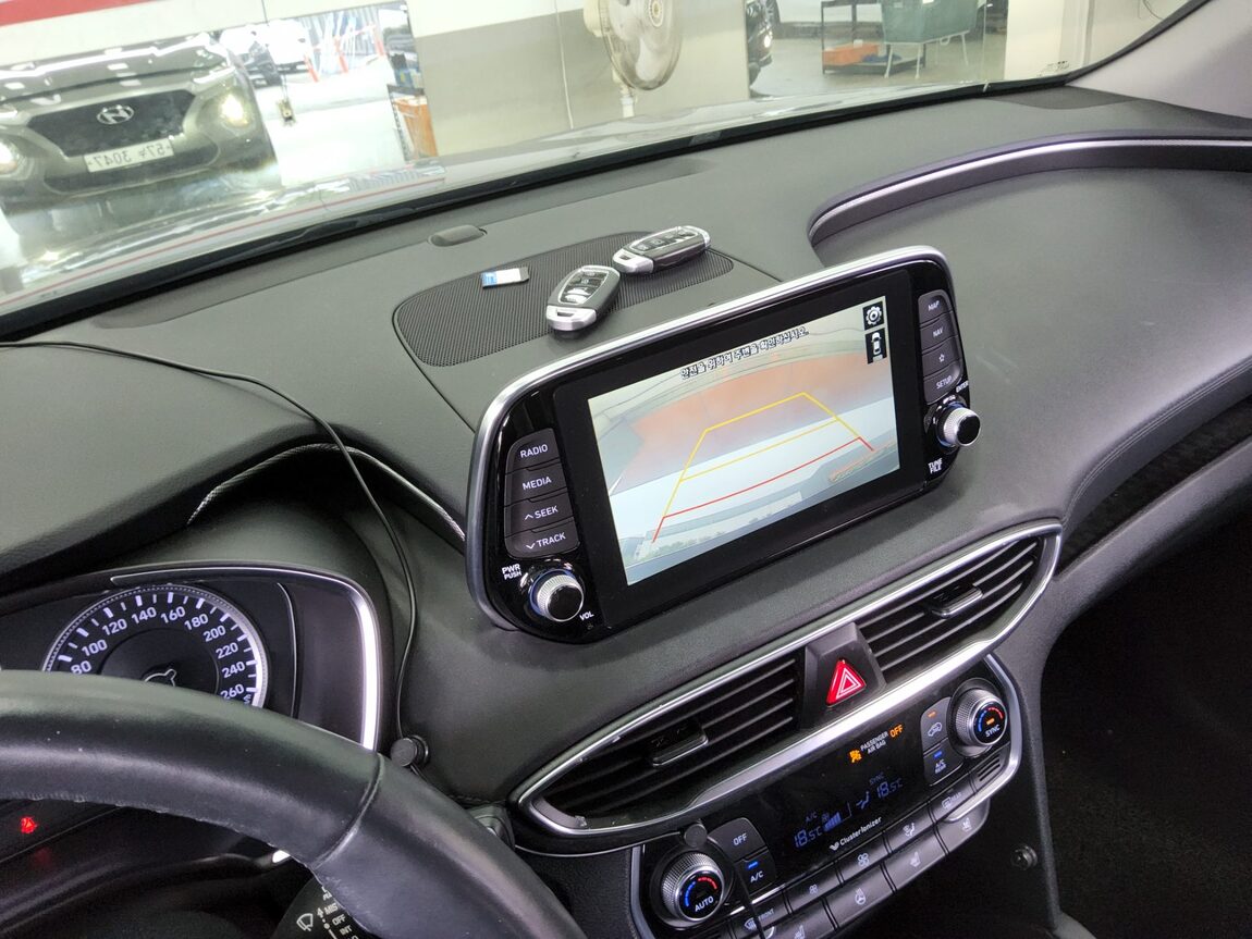 HYUNDAI SANTA FE (TM) R2.2 4WD EXCLUSIVE 2019 - zdjęcie 18