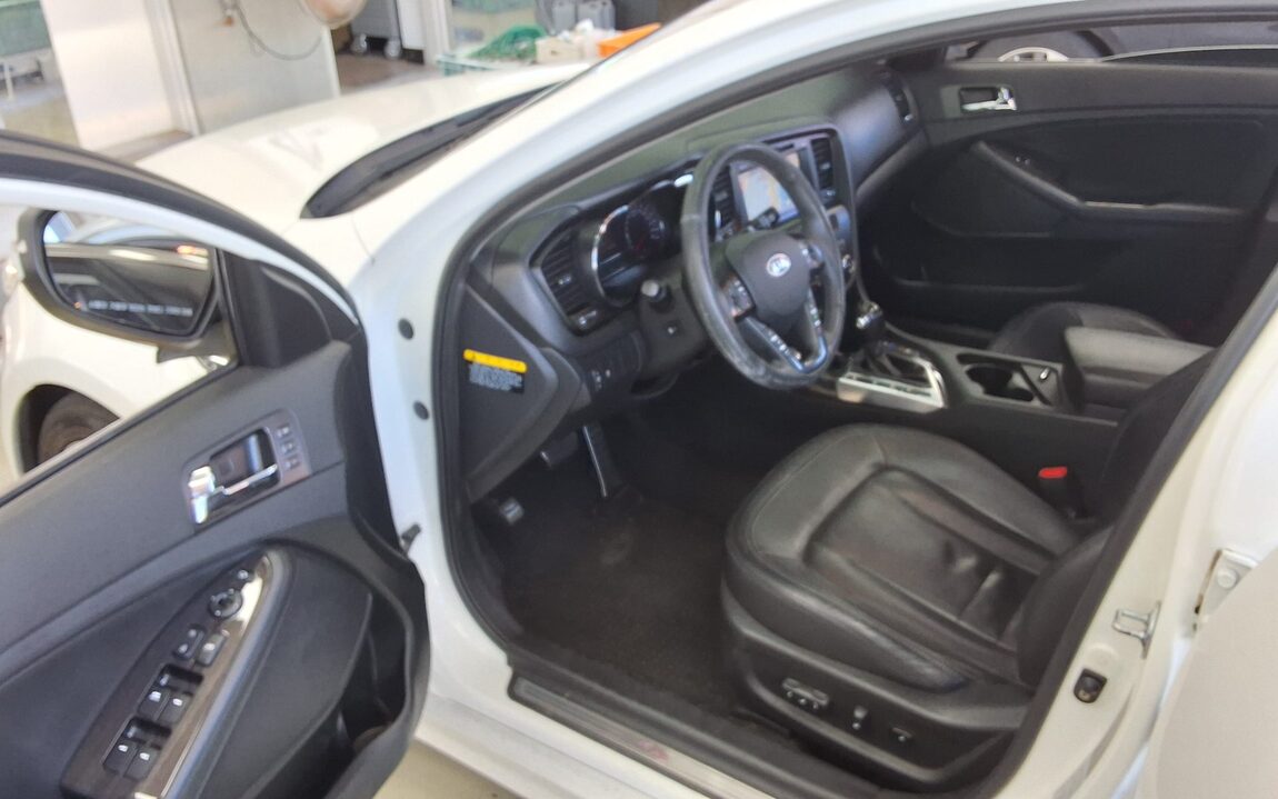 KIA K5 2.0 TURBO GDI PRESTIGE 2012 - zdjęcie 10