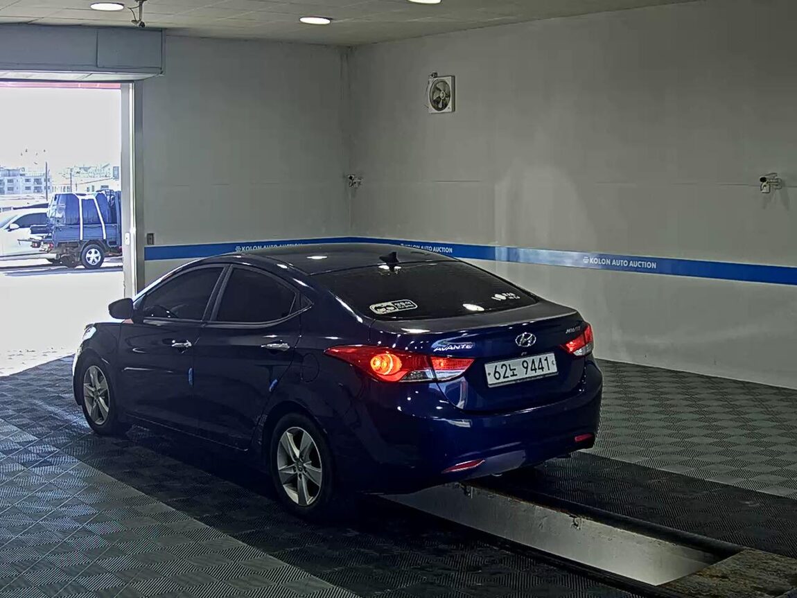 HYUNDAI AVANTE MD M16 GDi PREMIER 2011 - zdjęcie 6