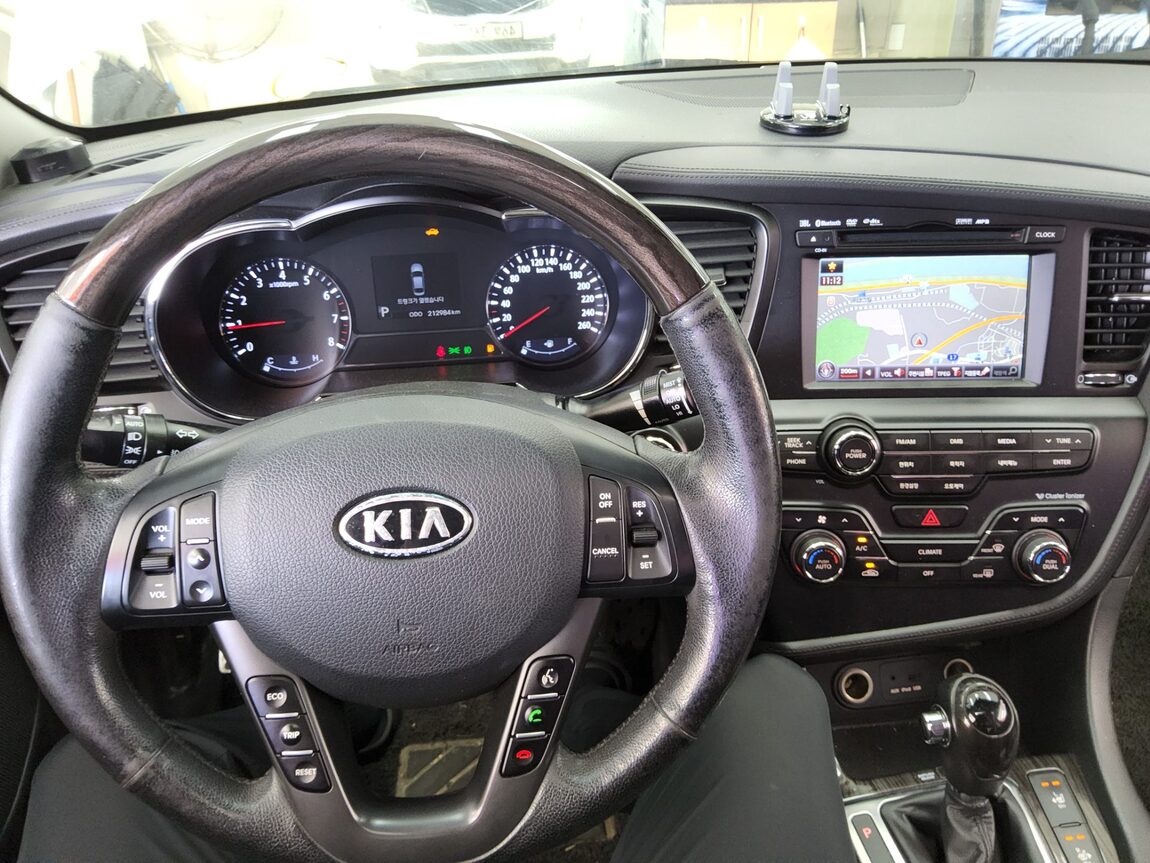 KIA K5 2.4 GDI NOBLESSE 2011 - zdjęcie 17