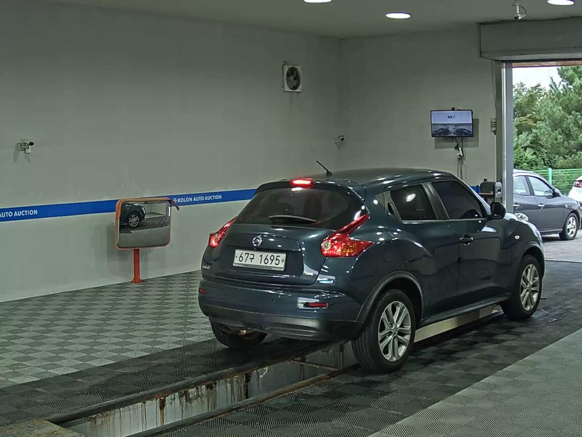 NISSAN JUKE 1.6 SV 2014 - zdjęcie 5