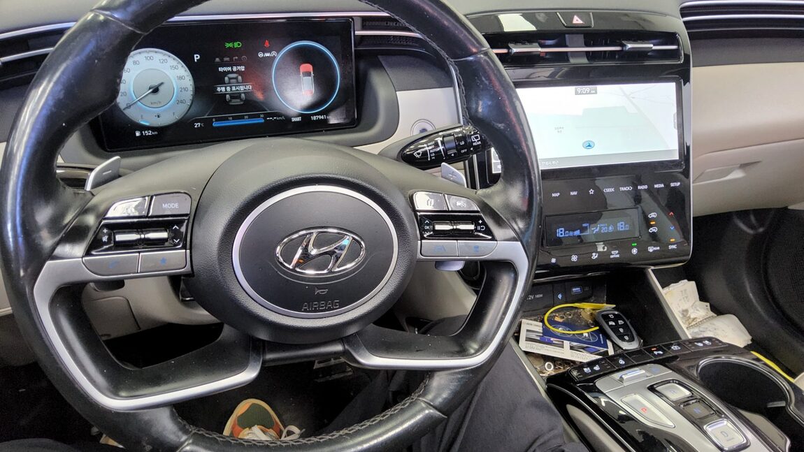 HYUNDAI THE ALL NEW TUCSON 1.6 TURBO 2WD INSPIRATION 2022 - zdjęcie 17