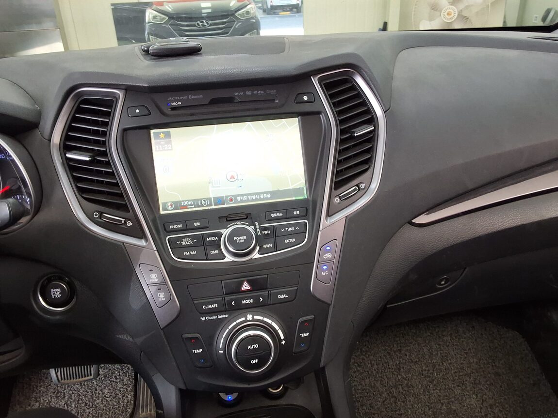 HYUNDAI SANTA FE (DM) DIESEL R2.0 2WD PREMIUM 2014 - zdjęcie 24