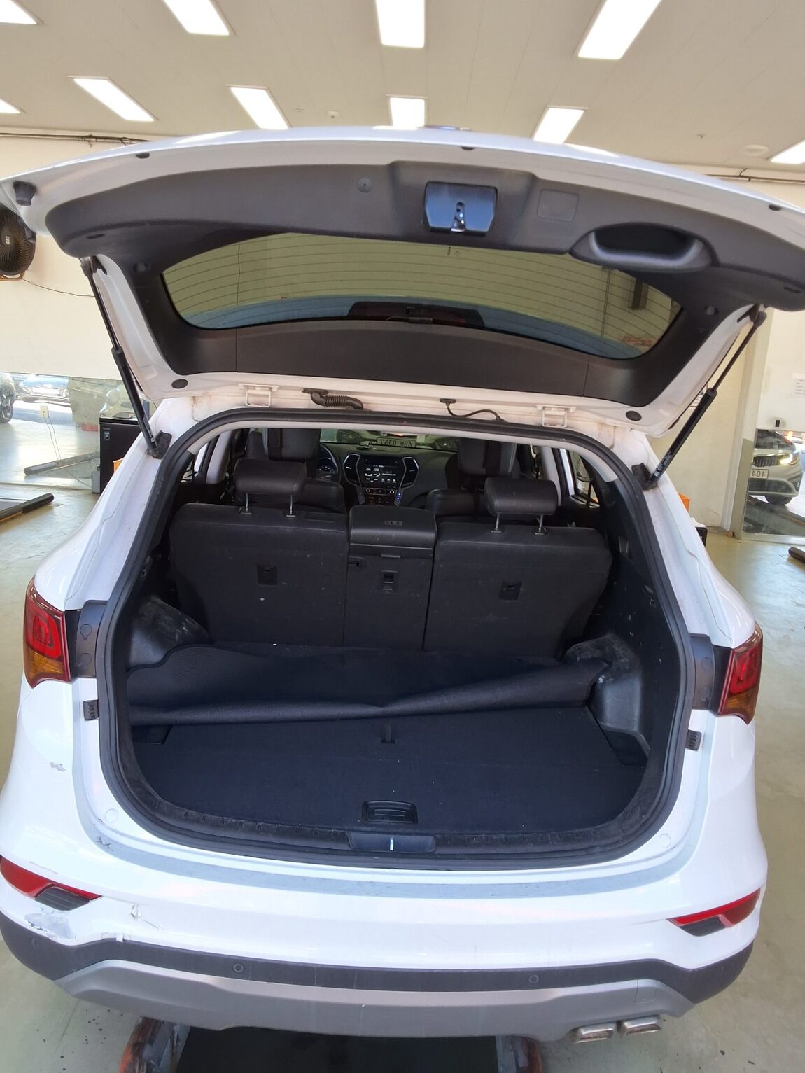 HYUNDAI SANTA FE THE PRIME DIESEL R2.0 2WD EXCLUSIVE 2016 - zdjęcie 15