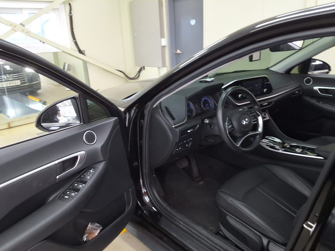 HYUNDAI SONATA (DN8) HYBRID 2.0 HEV MODERN 2023 - zdjęcie 12