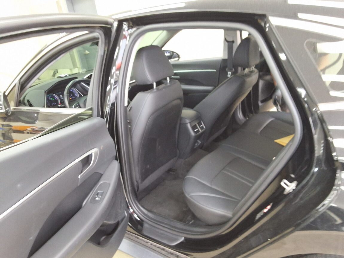 HYUNDAI SONATA (DN8) HYBRID 2.0 HEV MODERN 2023 - zdjęcie 14