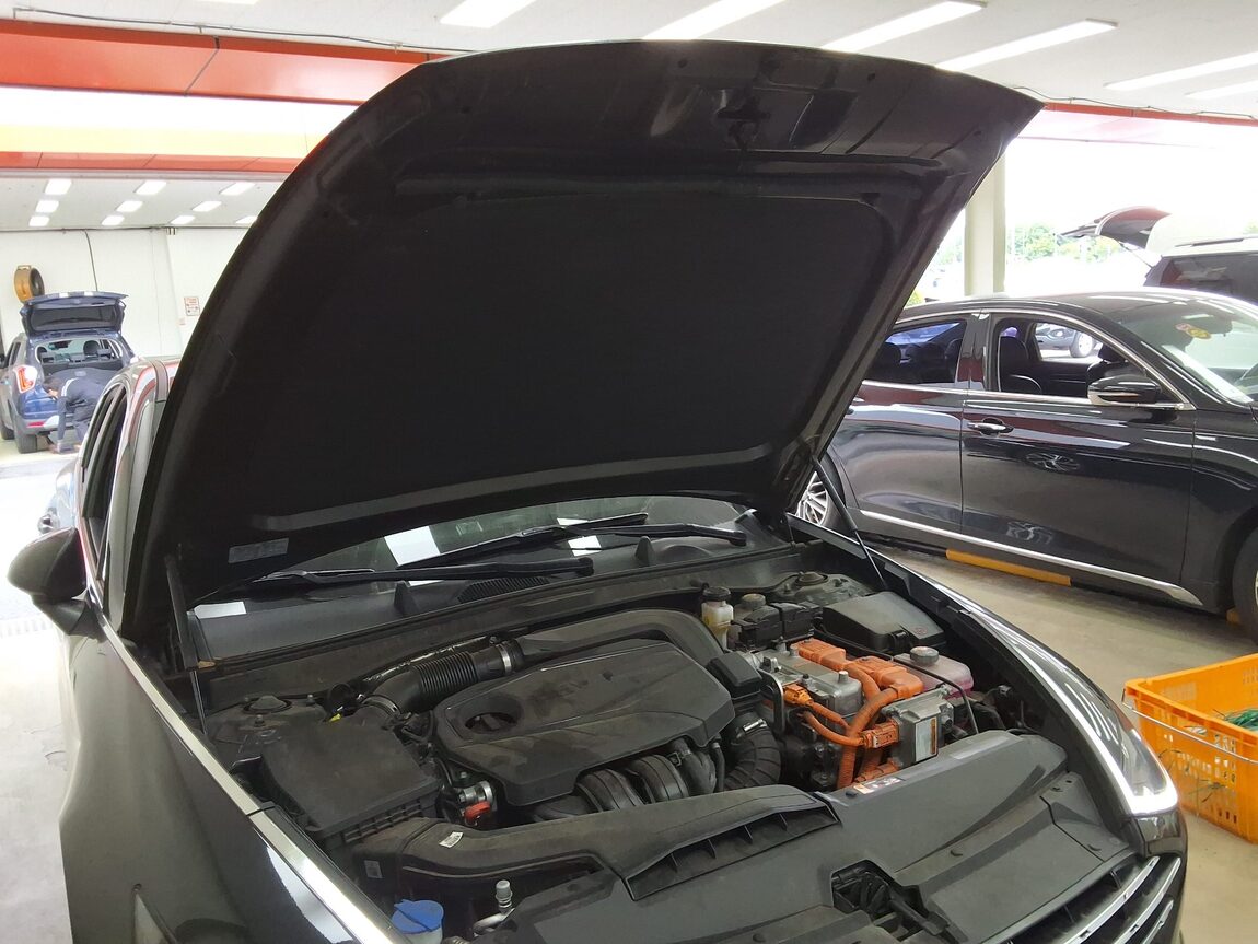 HYUNDAI SONATA (DN8) HYBRID 2.0 HEV MODERN 2023 - zdjęcie 19