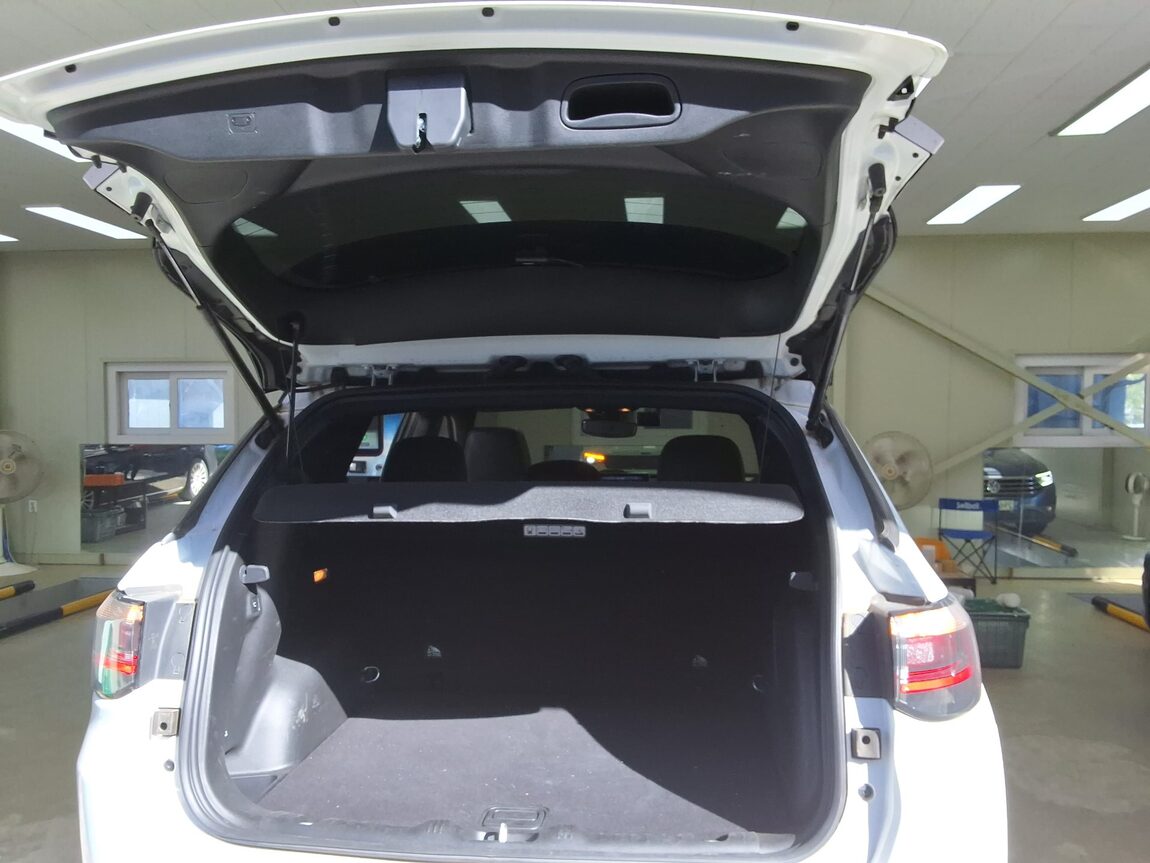 JEEP COMPASS (MP) 2.4 AWD S 2022 - zdjęcie 16